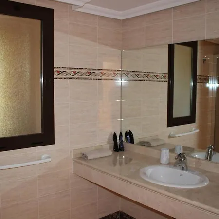 Beautiful Flat Near Golf Courses With Sea Views Apartment Estepona