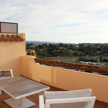 Beautiful Flat Near Golf Courses With Sea Views * Estepona