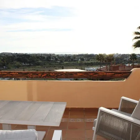 Beautiful Flat Near Golf Courses With Sea Views