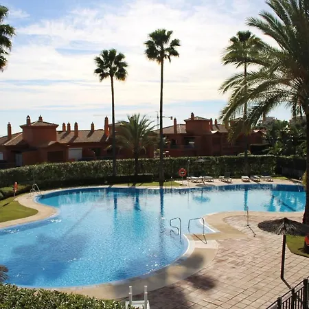 Beautiful Flat Near Golf Courses With Sea Views